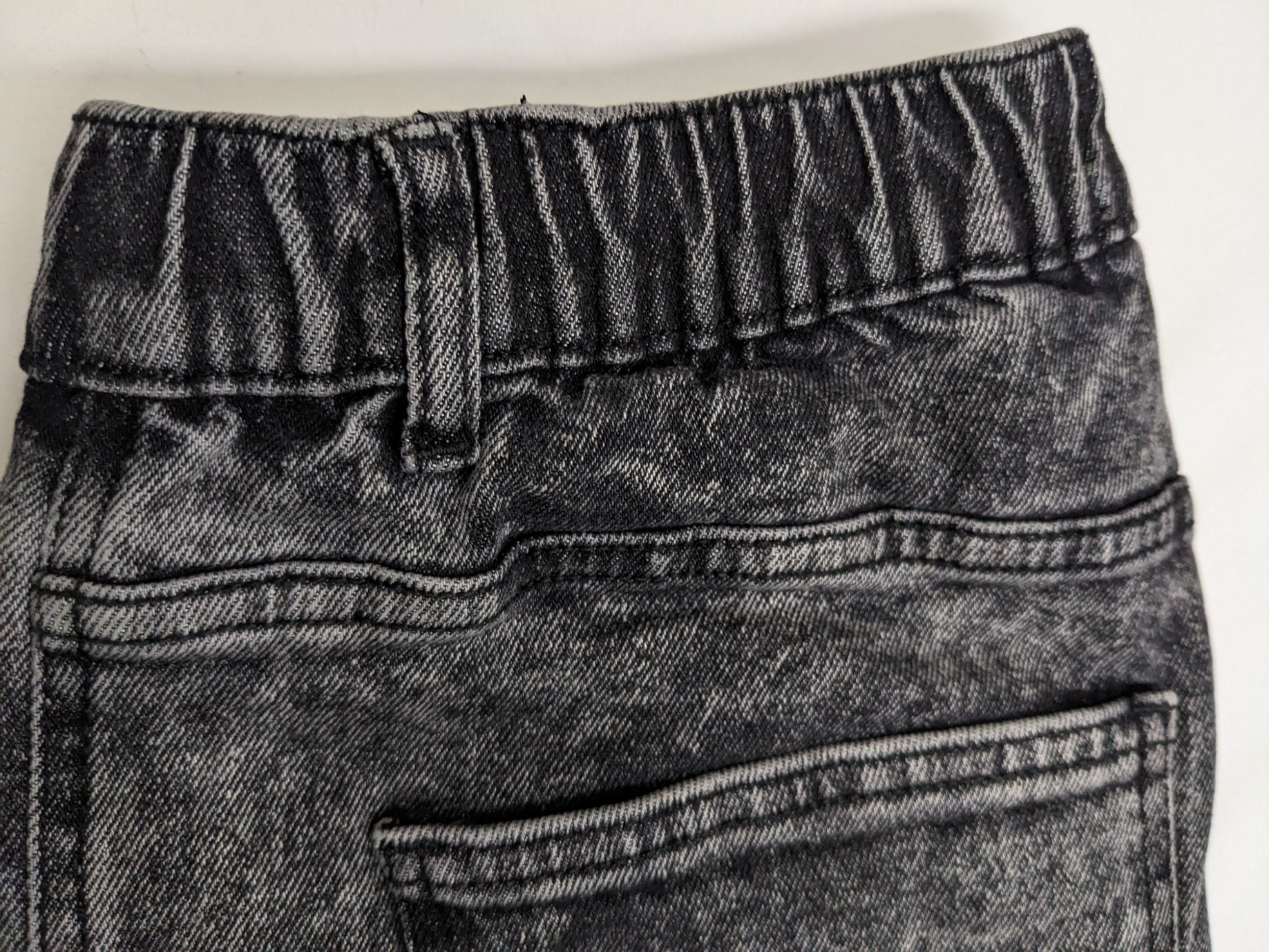 CARGO DENIM PANT WITH ELASTIC BELT AND ROPE (DARK GRAY RANDOM WASH)