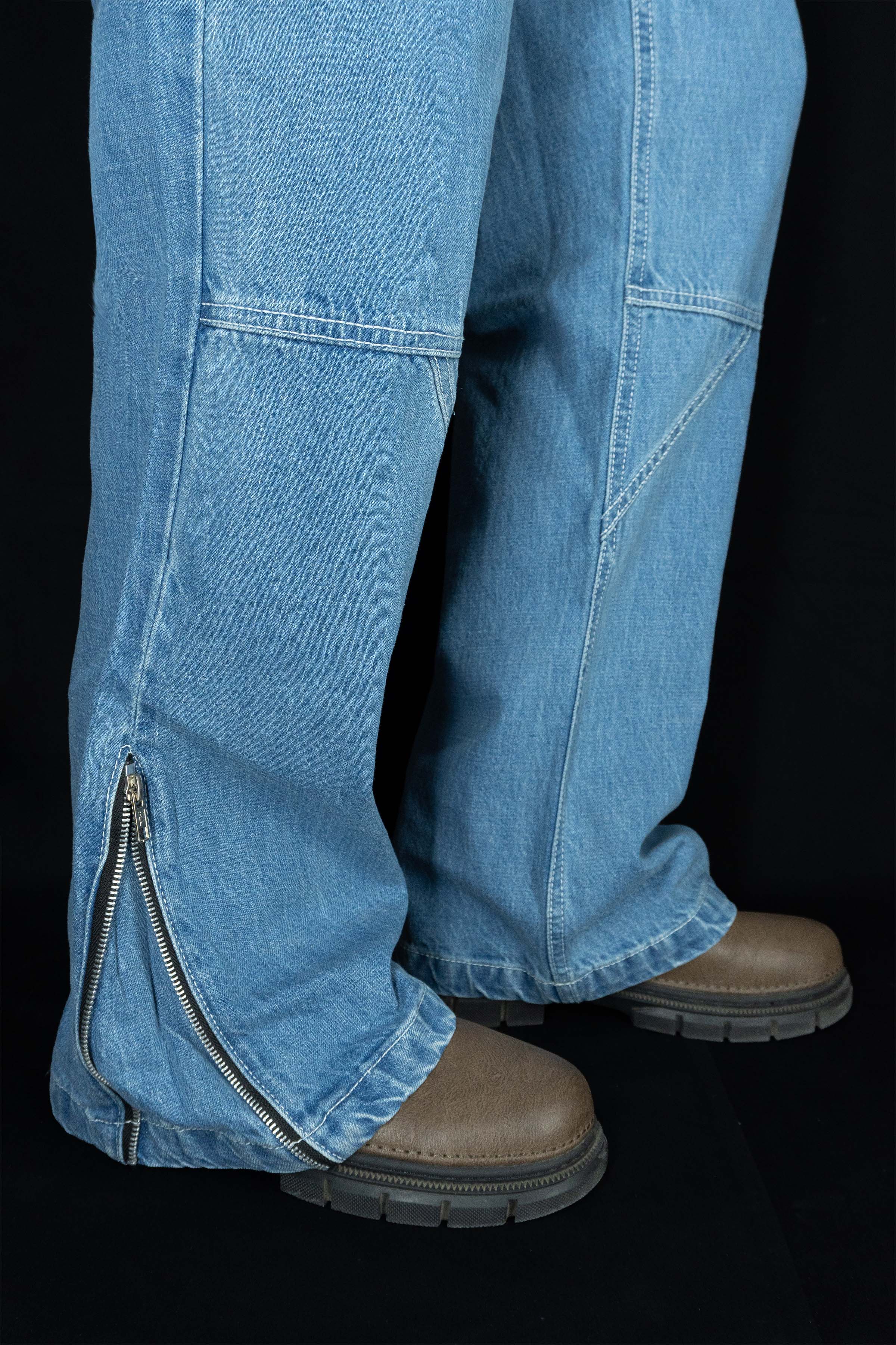 Cross Trail Denim Jeans [Mid Blue]