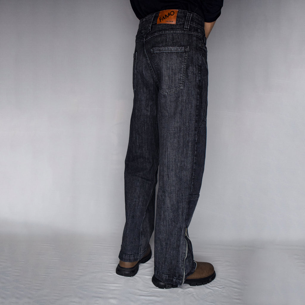 CROSS TRAIL DENIM JEANS [BLACK]